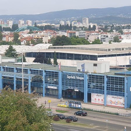 Apartman Lana ,Froudeova Ulica 3 Nasuprot Zg Velesajma Lejlighed Zagreb Eksteriør billede