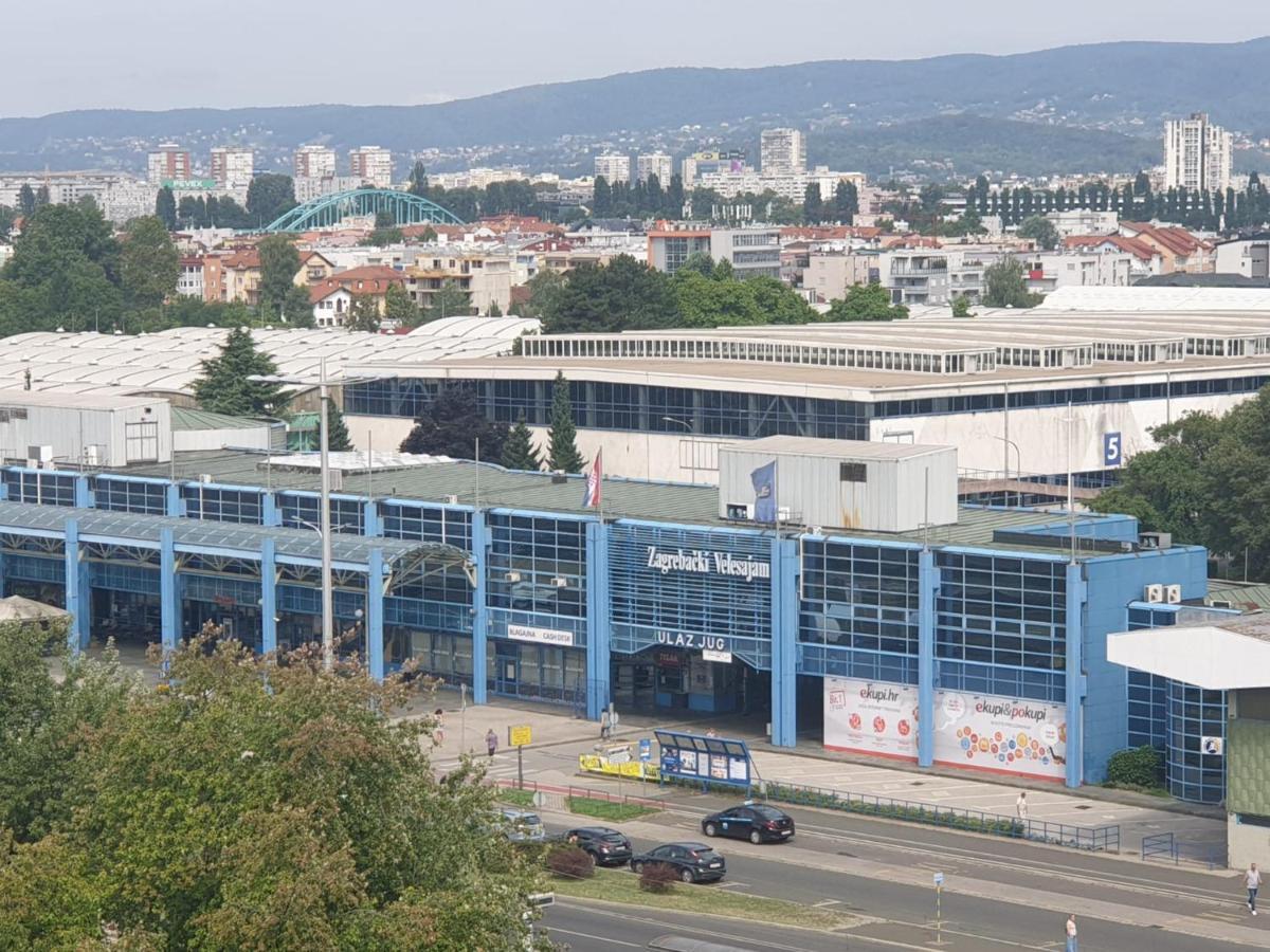 Apartman Lana ,Froudeova Ulica 3 Nasuprot Zg Velesajma Lejlighed Zagreb Eksteriør billede